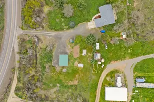 5498 Butte Falls Hwy, Eagle Point, OR 97524 - Photo 32