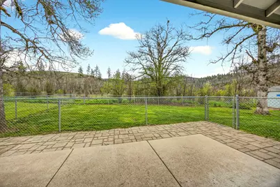 5498 Butte Falls Highway, Eagle Point, OR 97524 - Photo 22
