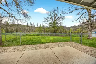 5498 Butte Falls Hwy, Eagle Point, OR 97524 - Photo 22