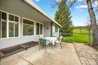 5498 Butte Falls Highway, Eagle Point, OR 97524 - Photo 6