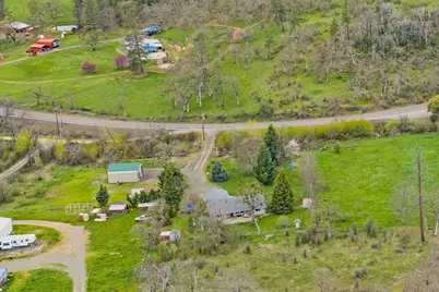 5498 Butte Falls Highway, Eagle Point, OR 97524 - Photo 12