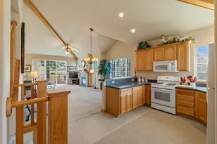 5006 Swallow Ct, Klamath Falls, OR 97601 - Photo 6