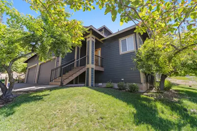 5006 Swallow Court, Klamath Falls, OR 97601 - Photo 2