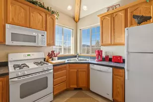 5006 Swallow Ct, Klamath Falls, OR 97601 - Photo 8