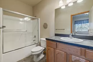 5006 Swallow Ct, Klamath Falls, OR 97601 - Photo 36