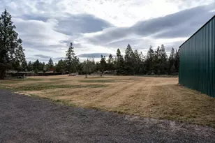 64265 Old Bend Redmond Hwy, Bend, OR 97703 - Photo 4