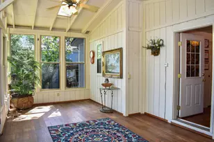 1055 N 5th St, Jacksonville, OR 97530 - Photo 16