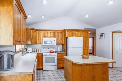 214 SW Meadow Lakes Drive, Prineville, OR 97754 - Photo 8