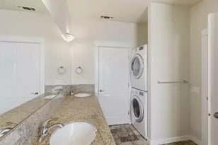 741 SW Kinsington Ct, Grants Pass, OR 97526 - Photo 10