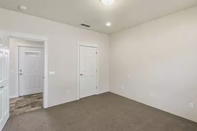741 SW Kinsington Court, Grants Pass, OR 97526 - Photo 12