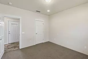 741 SW Kinsington Ct, Grants Pass, OR 97526 - Photo 12
