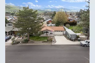 816 Voris Avenue, Ashland, OR 97520 - Photo 32