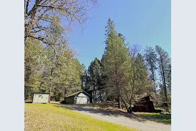 250 Tunnel Creek Road, Grants Pass, OR 97526 - Photo 2