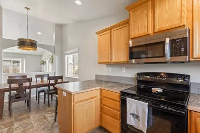 3174 SW Cascade Avenue, Redmond, OR 97756 - Photo 14