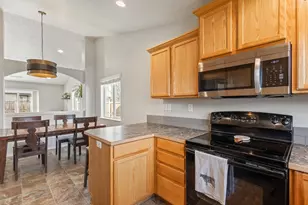 3174 SW Cascade Ave, Redmond, OR 97756 - Photo 14