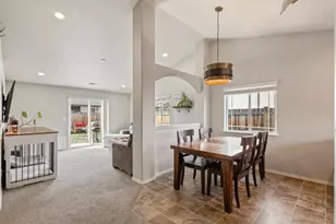 3174 SW Cascade Ave, Redmond, OR 97756 - Photo 4