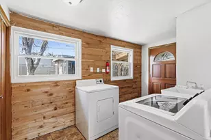 944 S Ivy St, Medford, OR 97501 - Photo 18