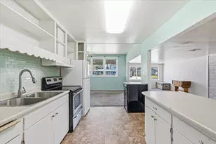 944 S Ivy St, Medford, OR 97501 - Photo 16