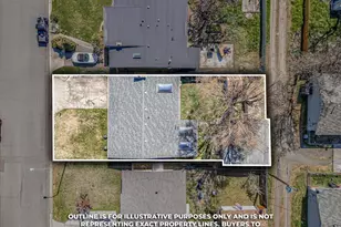 944 S Ivy St, Medford, OR 97501 - Photo 2