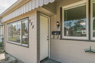 944 S Ivy Street, Medford, OR 97501 - Photo 2