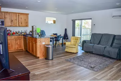 310 E Rapp Road, Talent, OR 97540 - Photo 4