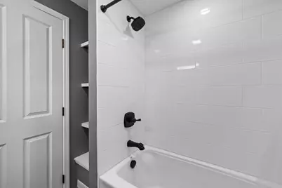 697 E Intervale Road, Grants Pass, OR 97527 - Photo 24