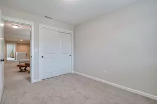 20798 NE Sierra Dr, Bend, OR 97701 - Photo 24