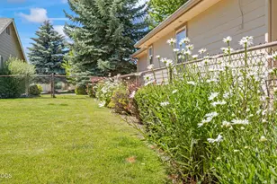 3790 SW Gene Sarazan Dr, Redmond, OR 97756 - Photo 32