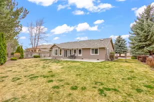 3790 SW Gene Sarazan Dr, Redmond, OR 97756 - Photo 32