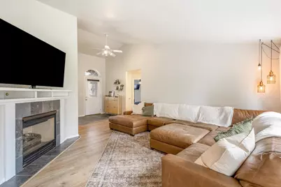 3790 SW Gene Sarazan Drive, Redmond, OR 97756 - Photo 6