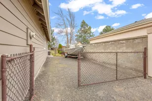 3790 SW Gene Sarazan Dr, Redmond, OR 97756 - Photo 36