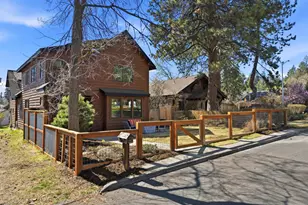 1365 NW Jacksonville Ave, Bend, OR 97703 - Photo 2