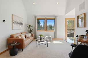 1365 NW Jacksonville Ave, Bend, OR 97703 - Photo 32