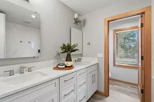 1365 NW Jacksonville Ave, Bend, OR 97703 - Photo 28