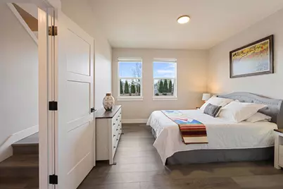 20534 Empire Avenue, Bend, OR 97701 - Photo 4