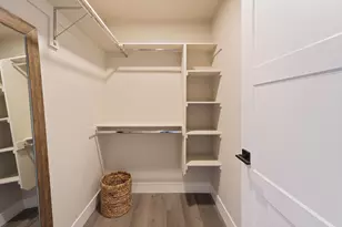 20534 Empire Ave, Bend, OR 97701 - Photo 8