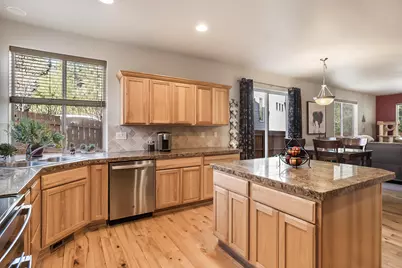 61285 Bronze Meadow Lane, Bend, OR 97702 - Photo 10