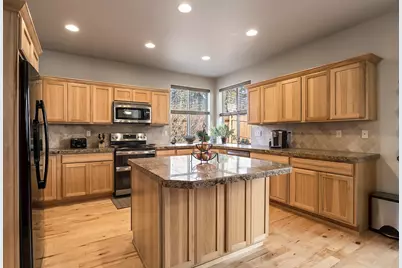 61285 Bronze Meadow Lane, Bend, OR 97702 - Photo 8