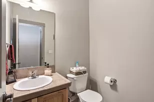 61285 Bronze Meadow Ln, Bend, OR 97702 - Photo 16