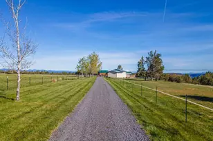 10000 SW Lyons Dr, Culver, OR 97734 - Photo 16