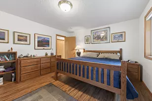 21181 Cultus Mountain Ct, Bend, OR 97702 - Photo 12