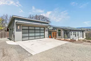 852 Oak St, Ashland, OR 97520 - Photo 68