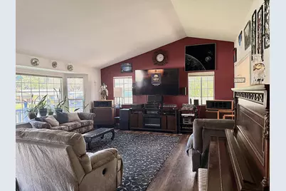 2200 Mayfield Drive, Grants Pass, OR 97527 - Photo 6