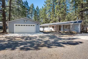 60091 Hopi Rd, Bend, OR 97702 - Photo 2