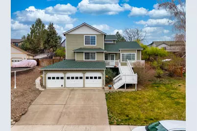 3059 SW 36th Street, Redmond, OR 97756 - Photo 2