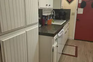 1990 Lawnridge St, Medford, OR 97504 - Photo 6