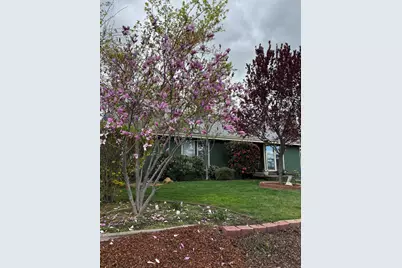 1990 Lawnridge Street, Medford, OR 97504 - Photo 2