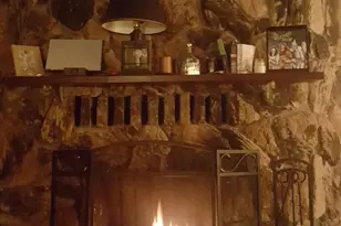 1990 Lawnridge St, Medford, OR 97504 - Photo 4