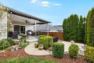 1025 McPhearson Ln, Medford, OR 97504 - Photo 28