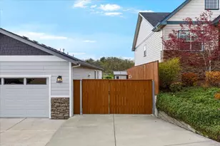 1025 McPhearson Ln, Medford, OR 97504 - Photo 50